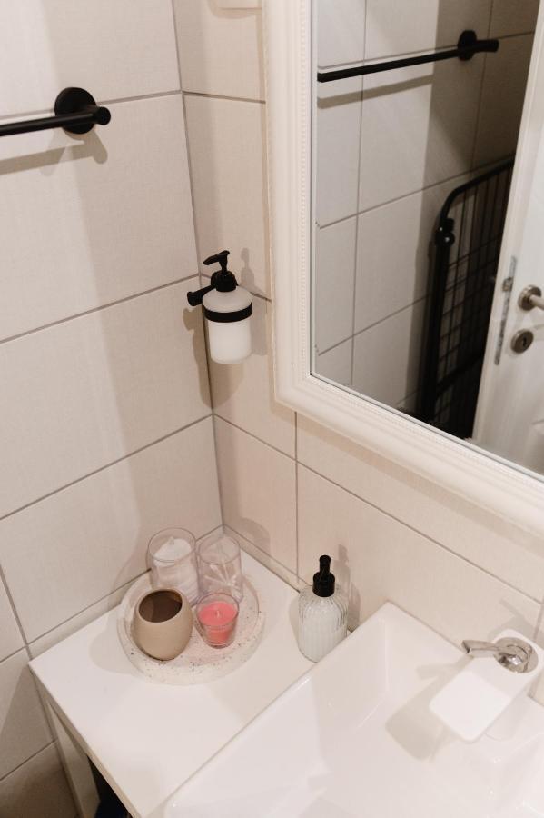 Studio Apartment Bohemia Мостар Екстер'єр фото